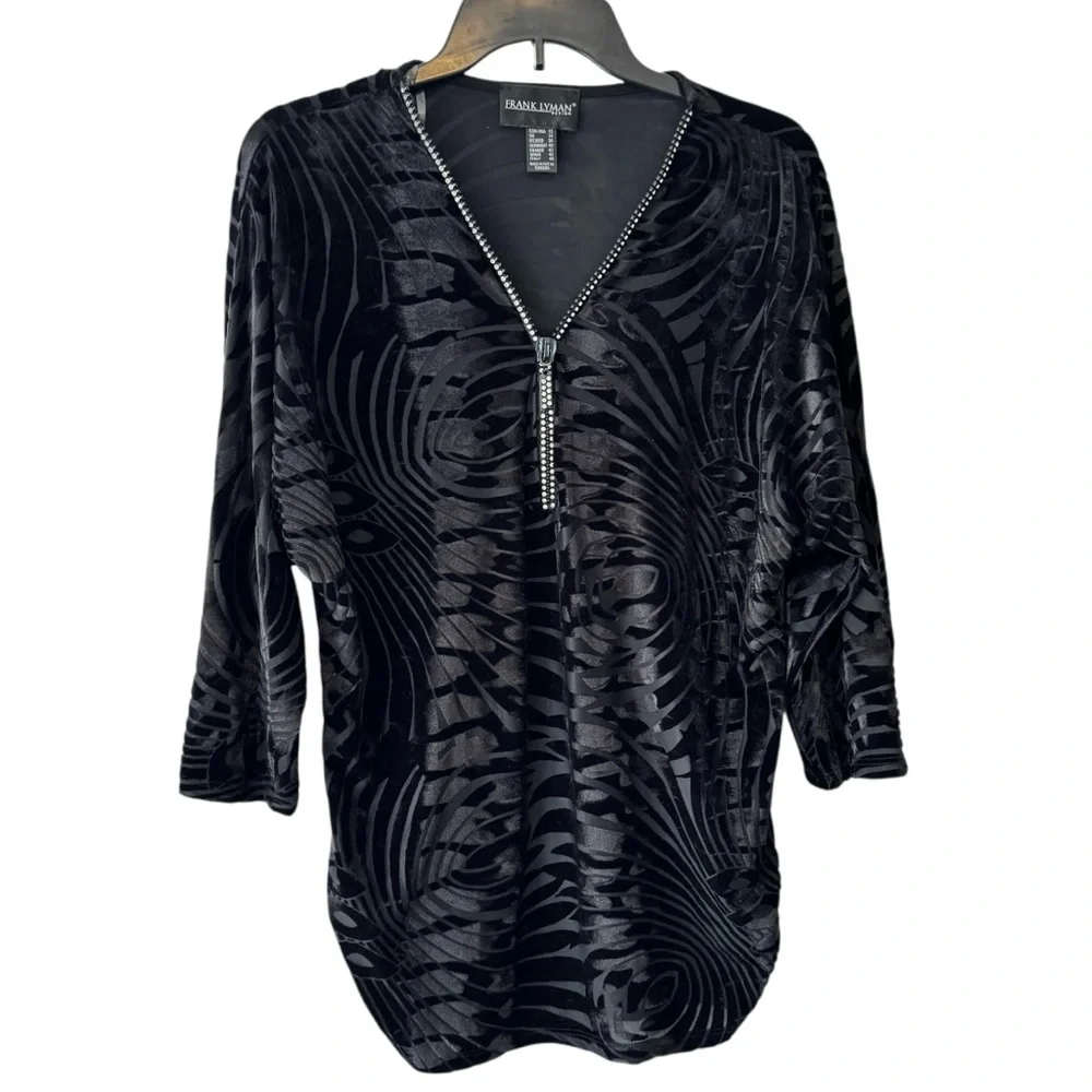 Frank Lyman Design Black Tiger Print Velvet Elbow Length Sleeves Blouse - Picture 5 of 8